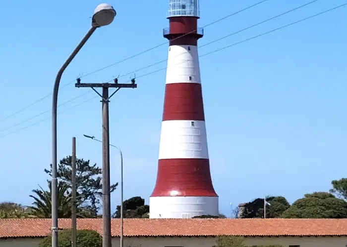 Luz De Faro, Frente A Las Playas Mas Lindas!
