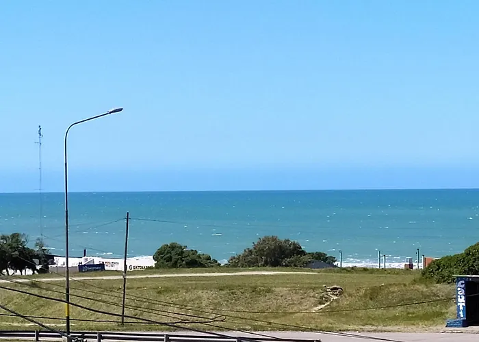 Luz De Faro, Frente A Las Playas Mas Lindas!